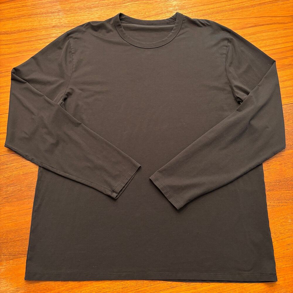 Lululemon Men's Black Long sleeve shirt size XL